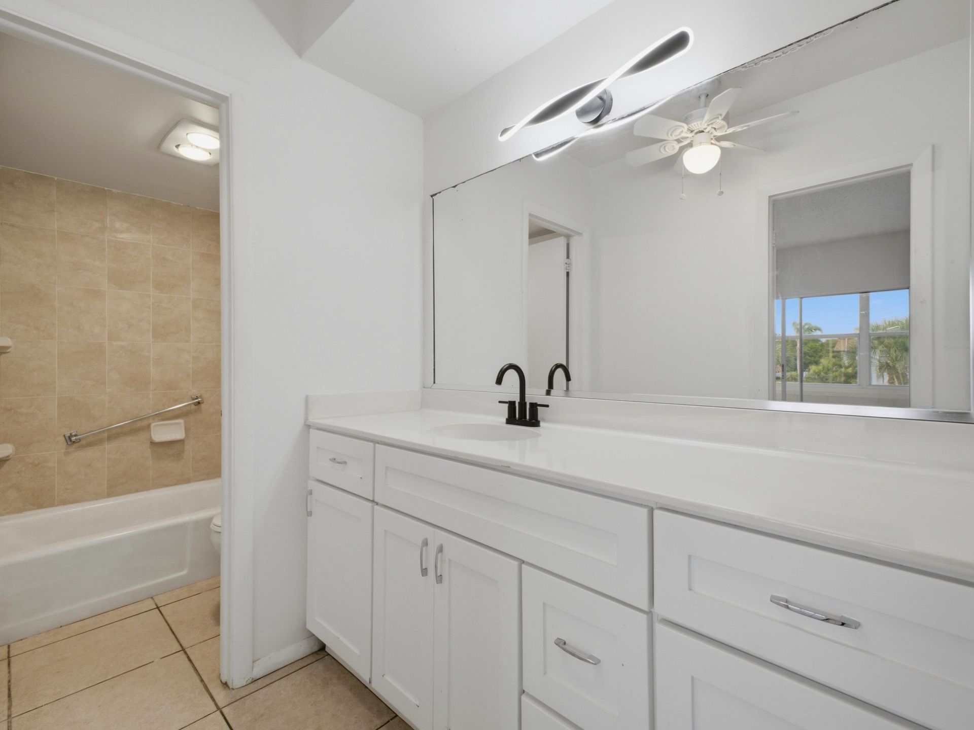 6289 Lear Drive, Unit 206, Lake Worth, FL 33462 Photo