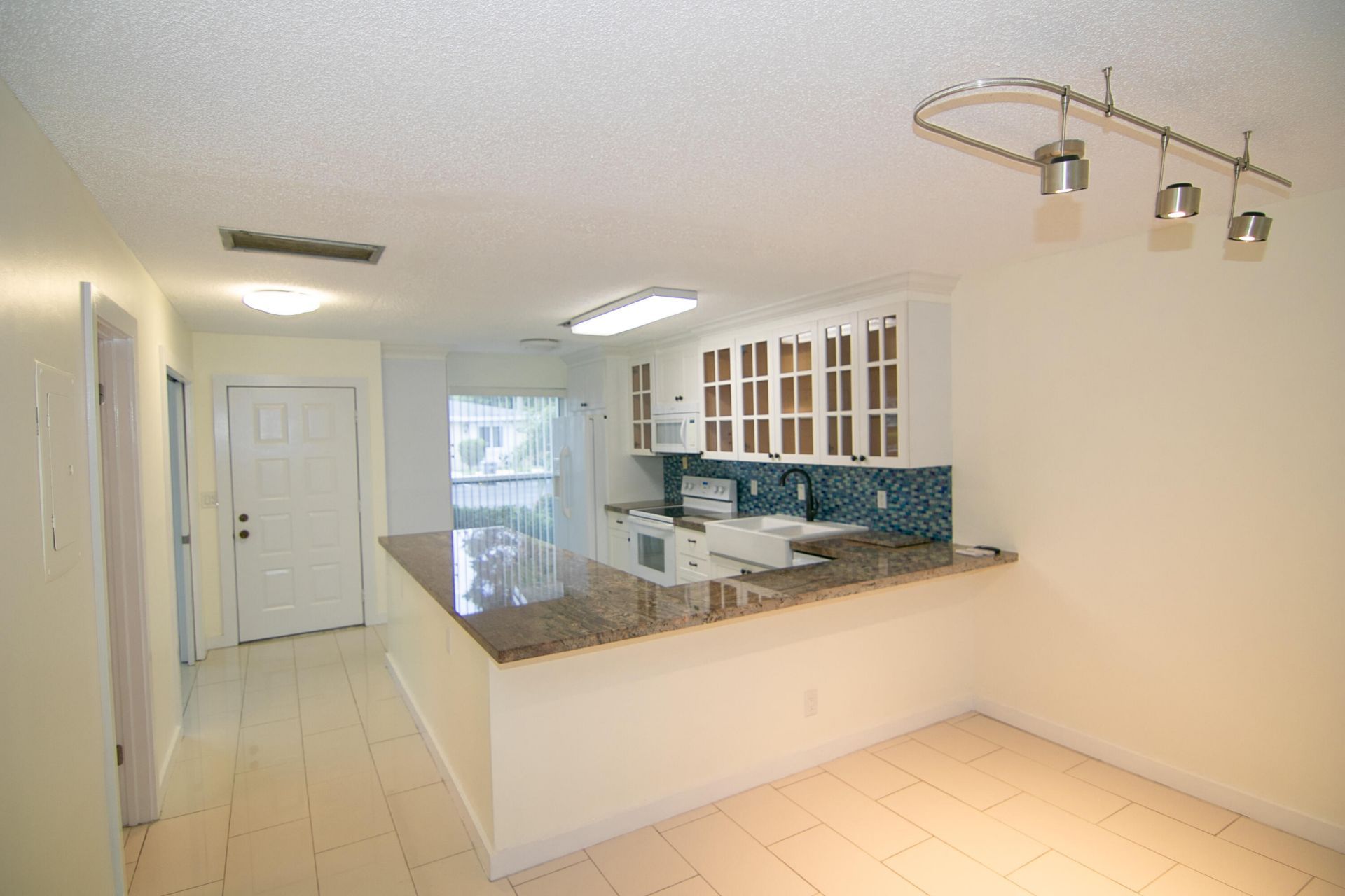 13741 Flora Place, Unit B, Delray Beach, FL 33484 Photo