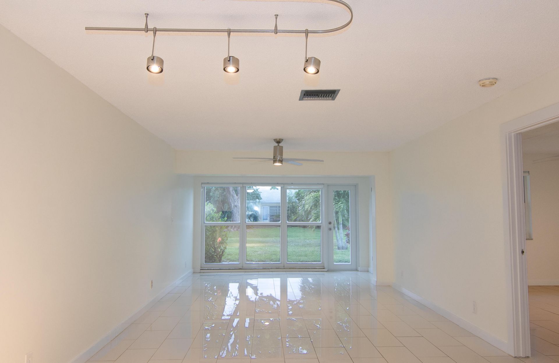13741 Flora Place, Unit B, Delray Beach, FL 33484 Photo