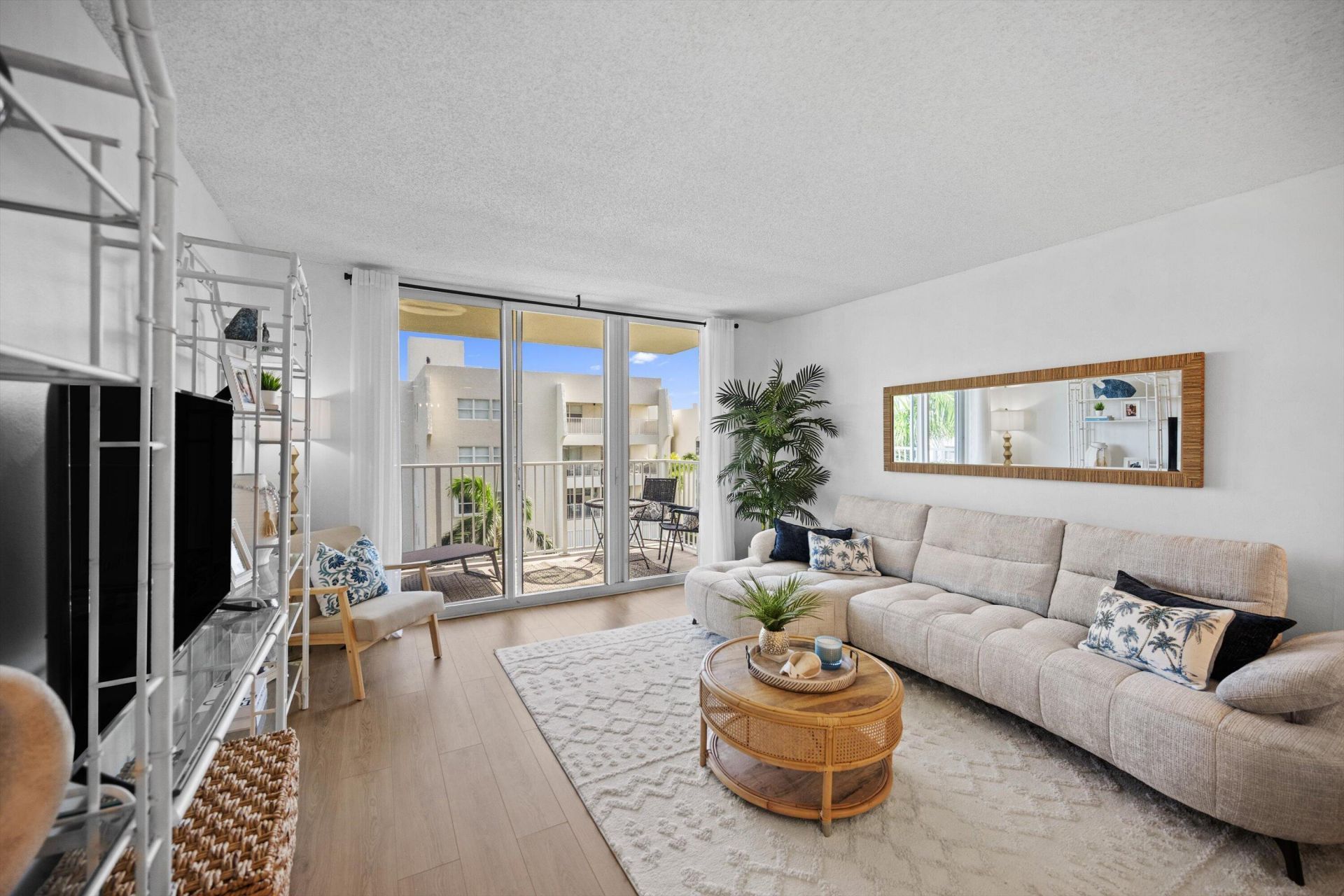 3540 S Ocean Boulevard, Unit 612, South Palm Beach, FL 33480 Photo