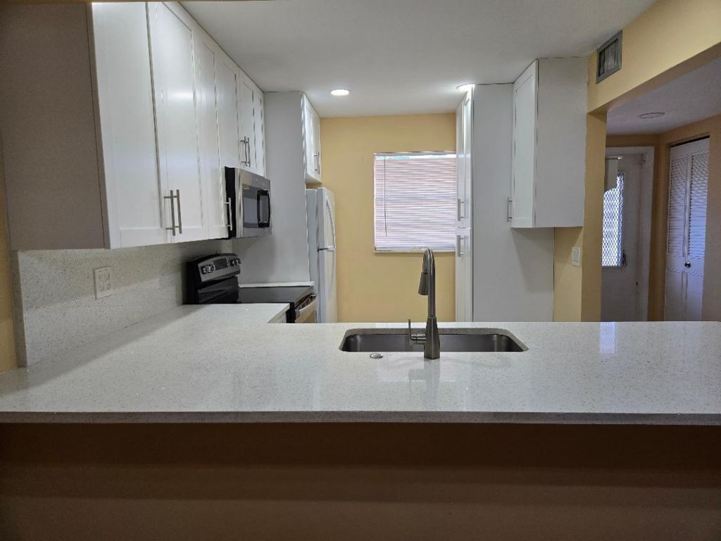2828 Casita Way, Unit 1020, Delray Beach, FL 33445 Photo