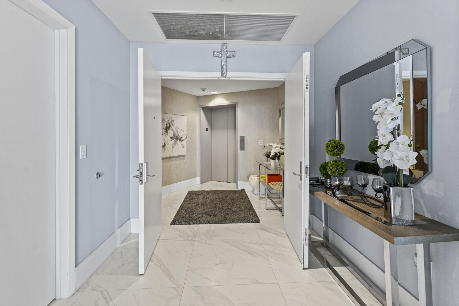 701 N Fort Lauderdale Beach Boulevard, Unit 1205, Fort Lauderdale, FL 33304 Photo