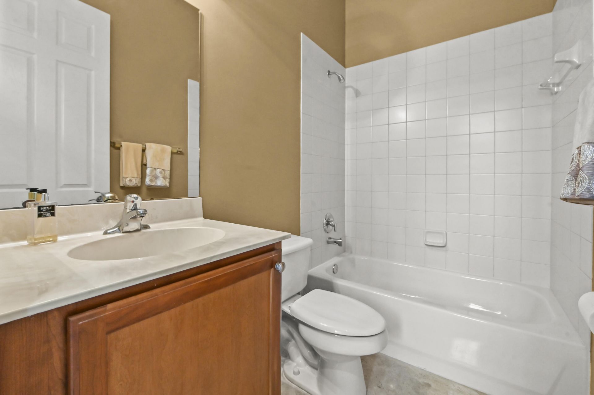 458 Cresta Circle, West Palm Beach, FL 33413 Photo