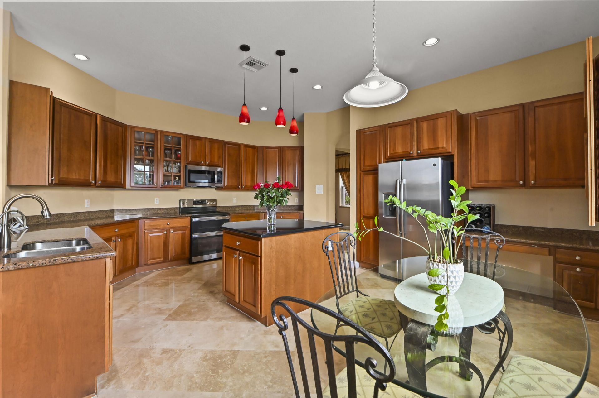 458 Cresta Circle, West Palm Beach, FL 33413 Photo