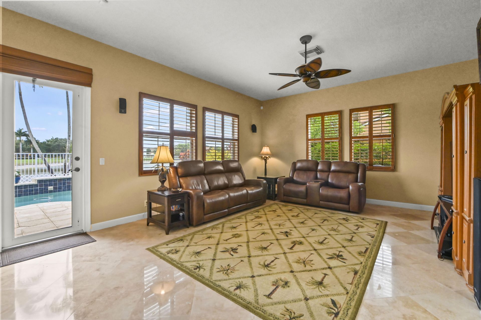 458 Cresta Circle, West Palm Beach, FL 33413 Photo