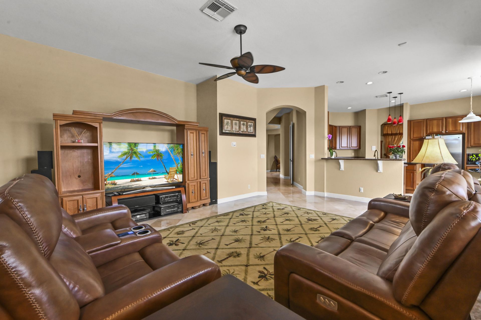 458 Cresta Circle, West Palm Beach, FL 33413 Photo