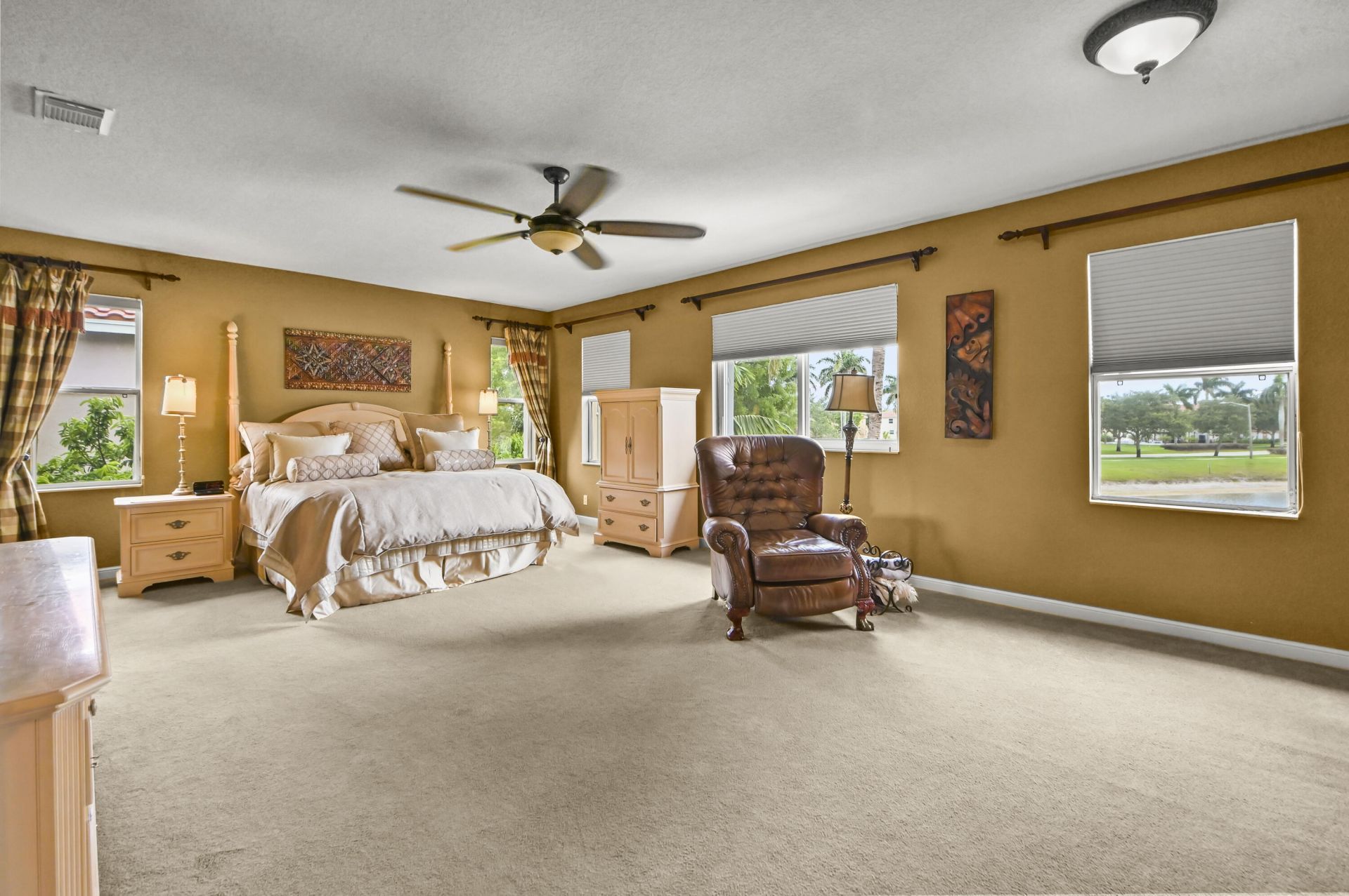 458 Cresta Circle, West Palm Beach, FL 33413 Photo