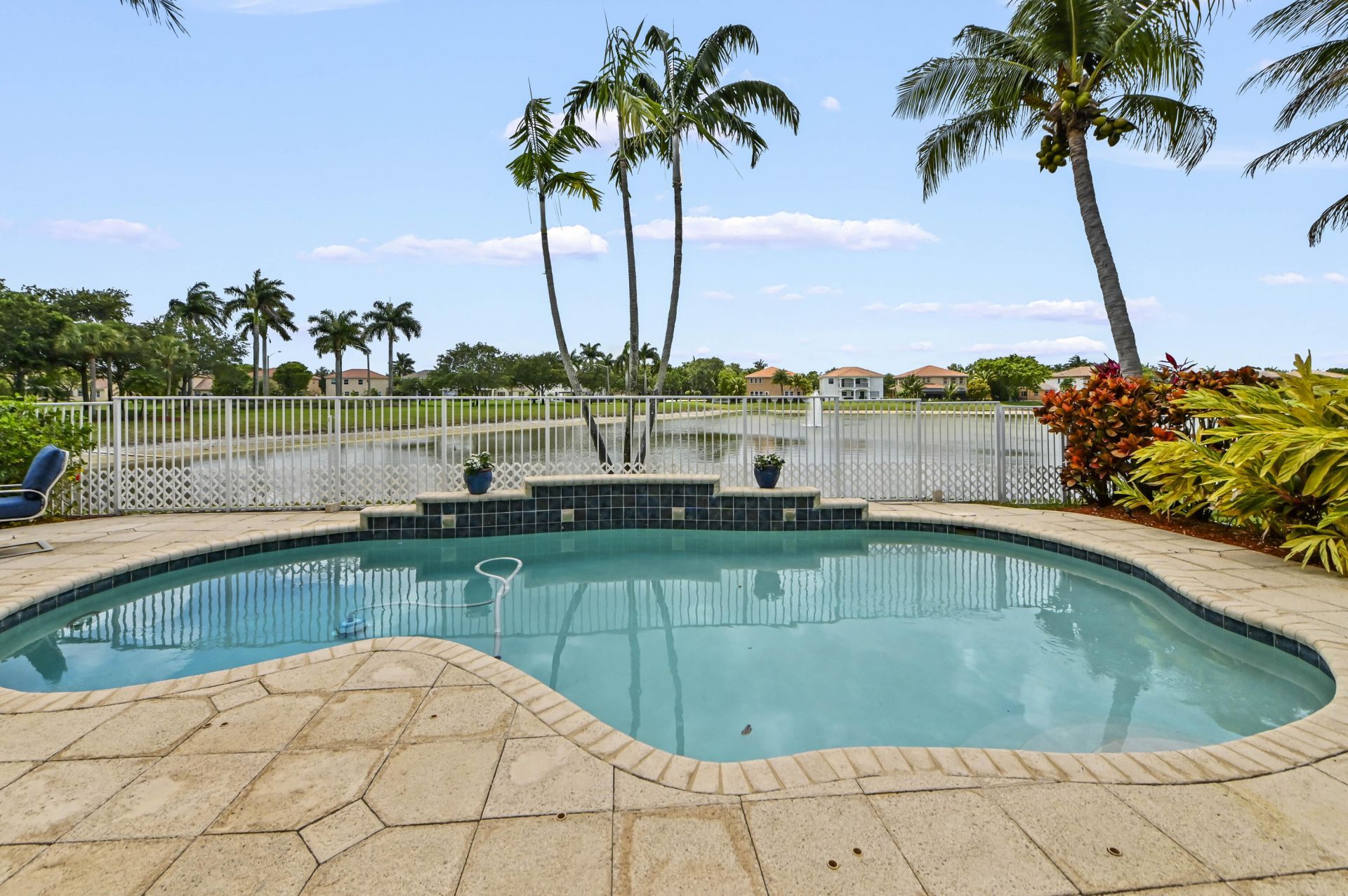 458 Cresta Circle, West Palm Beach, FL 33413 Photo
