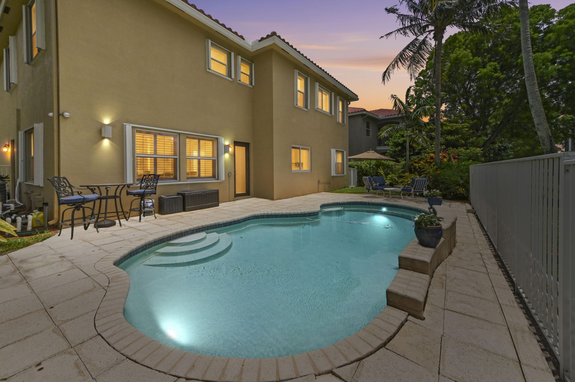 458 Cresta Circle, West Palm Beach, FL 33413 Photo