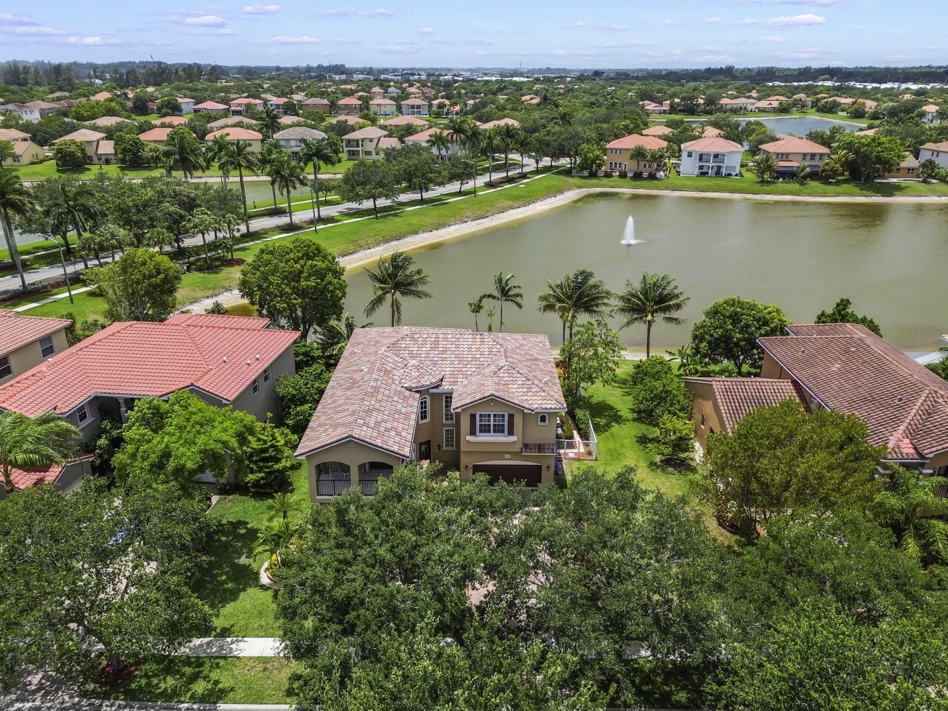 458 Cresta Circle, West Palm Beach, FL 33413 Photo