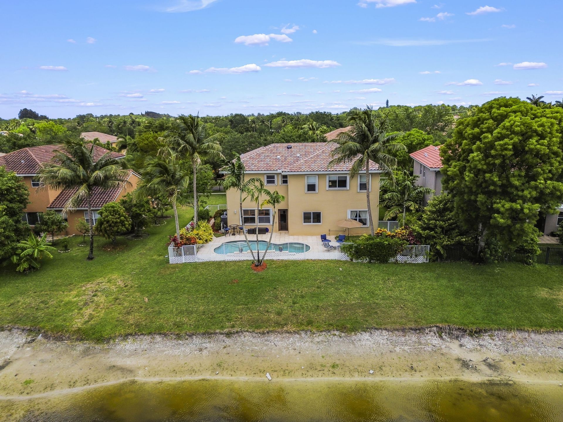 458 Cresta Circle, West Palm Beach, FL 33413 Photo