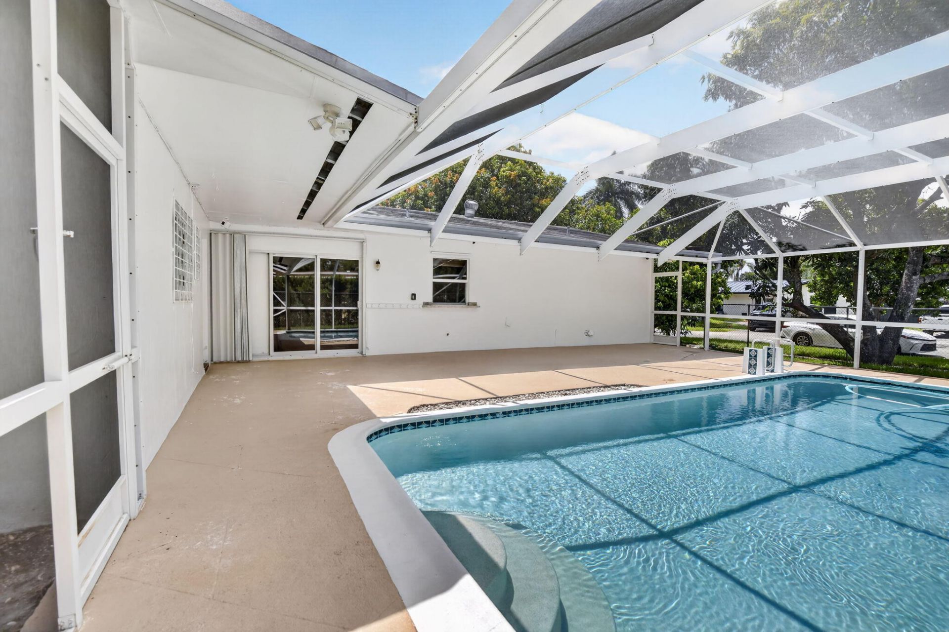 1761 NW 107th Avenue, Pembroke Pines, FL 33026 Photo