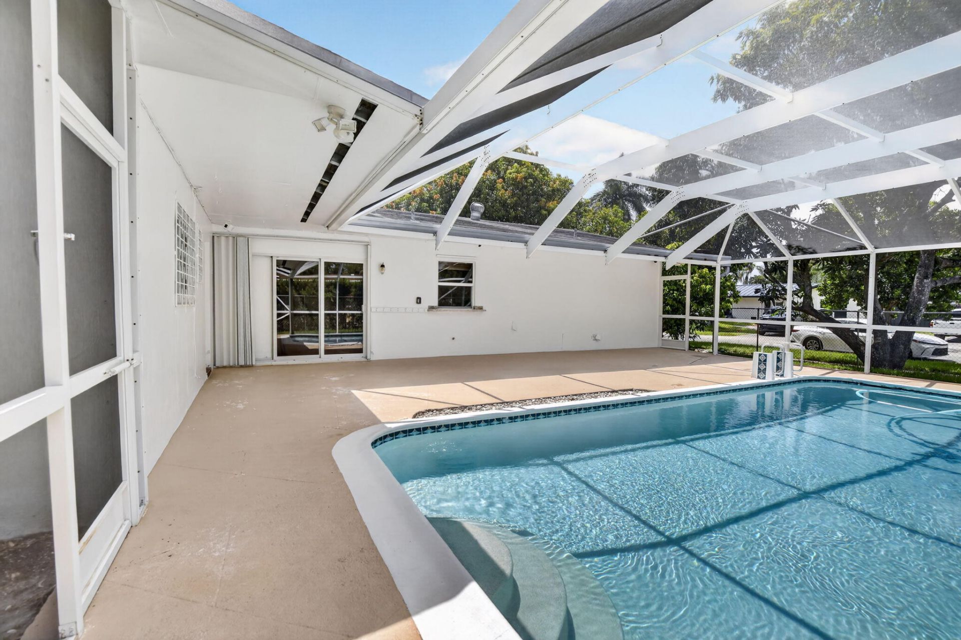1761 NW 107th Avenue, Pembroke Pines, FL 33026 Photo
