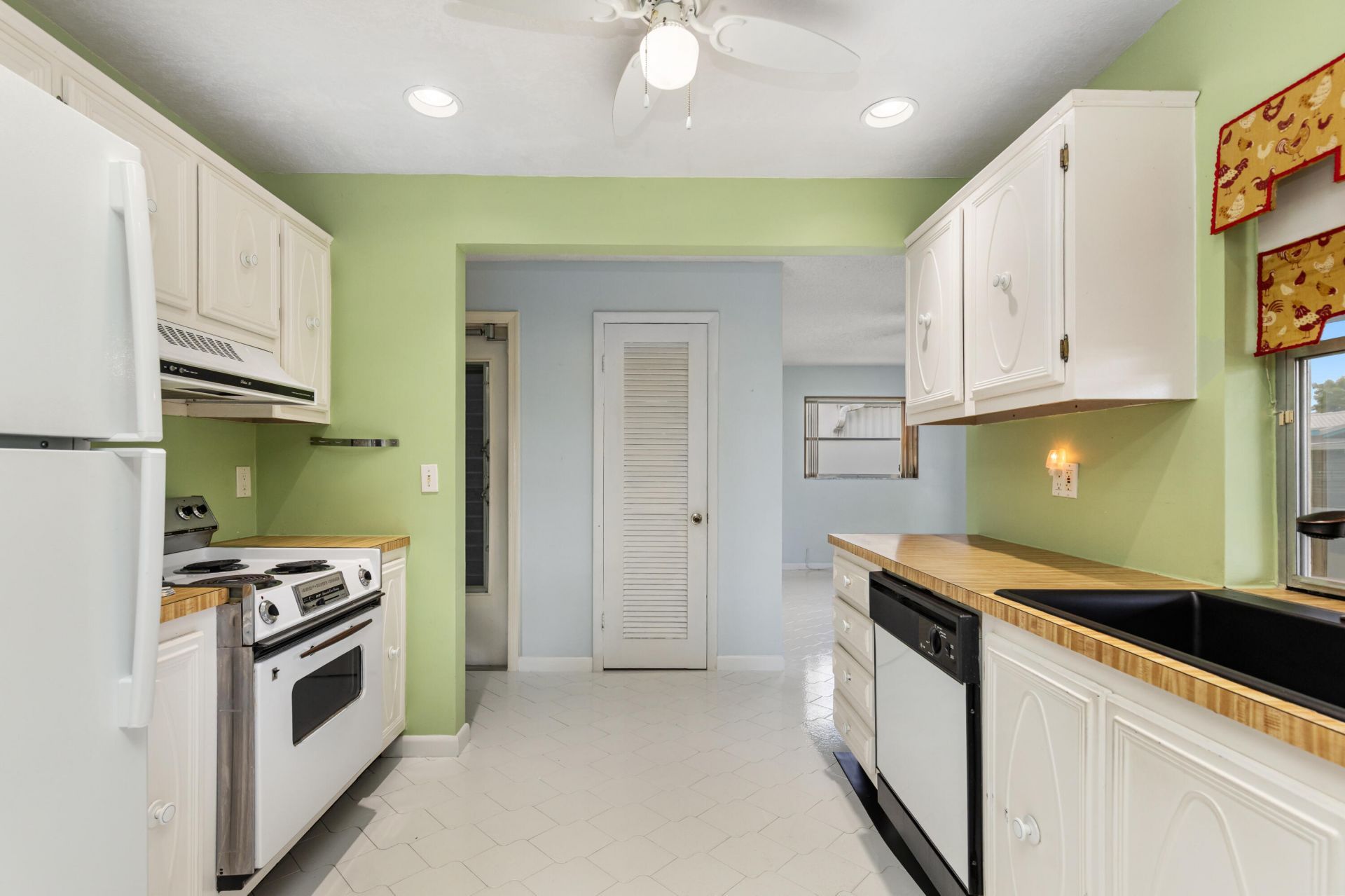1261 NW 90th Drive, Plantation, FL 33322 Photo