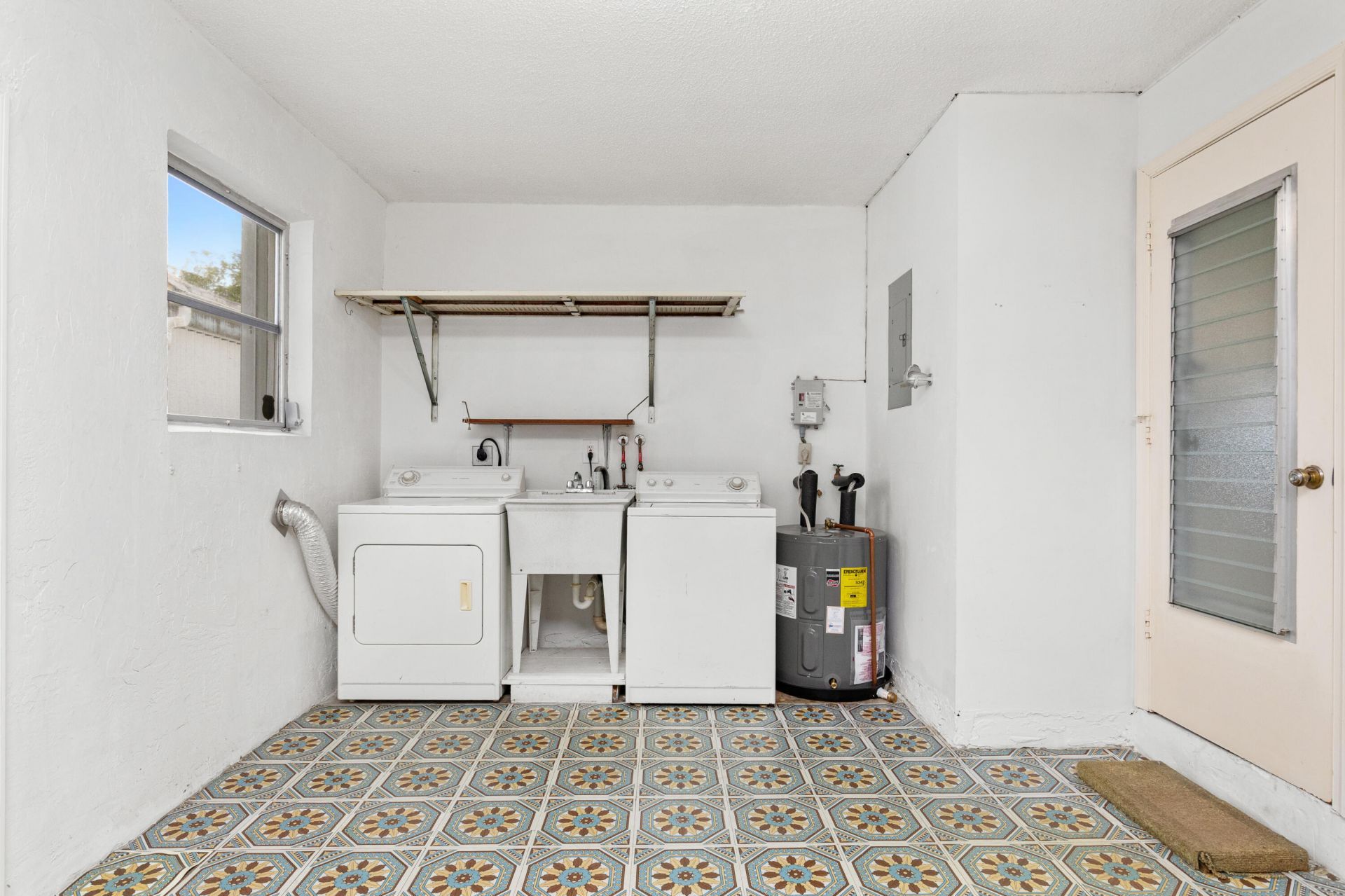 1261 NW 90th Drive, Plantation, FL 33322 Photo
