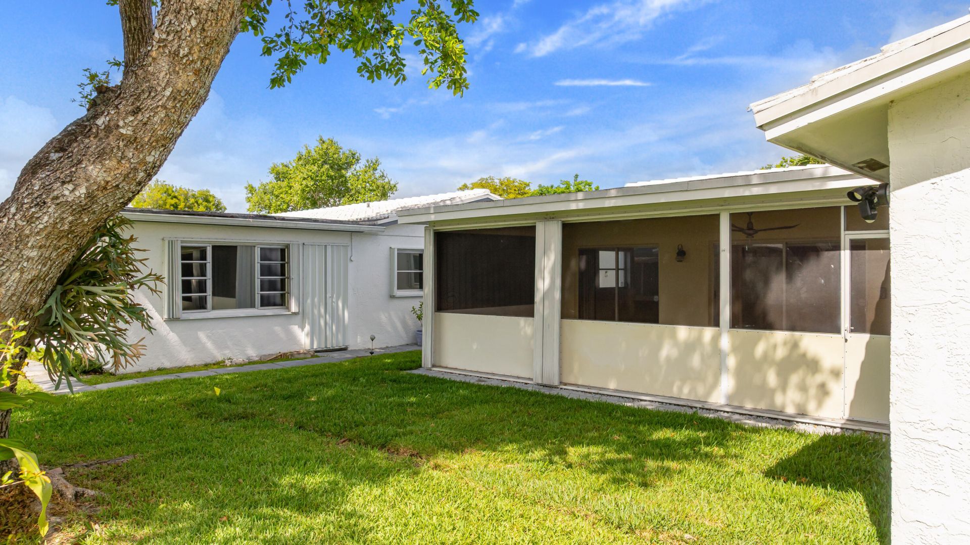 1261 NW 90th Drive, Plantation, FL 33322 Photo