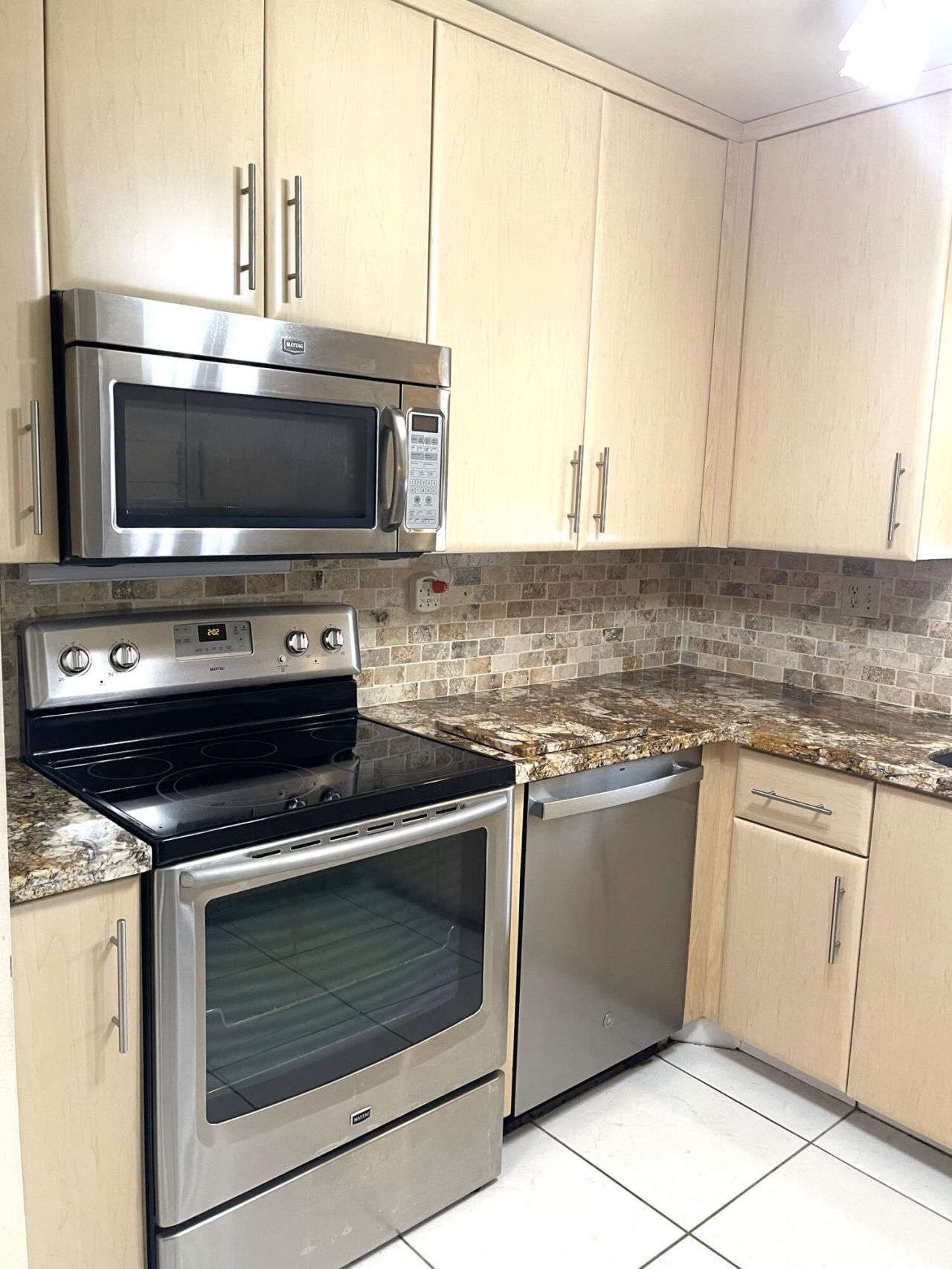 14549 Canalview Drive, Unit D, Delray Beach, FL 33484 Photo