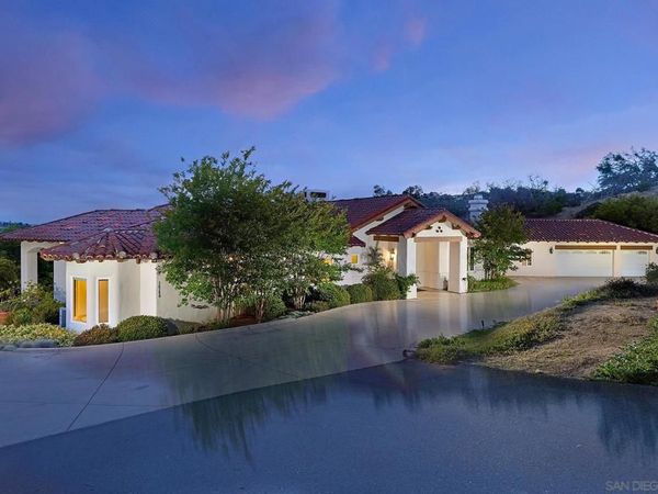 10790 Castle Heights Dr, Valley Center, CA 92082