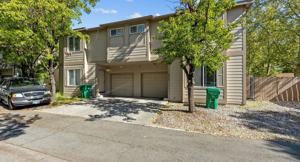 1317 Powell Lane, Reno, NV 89502 Photo