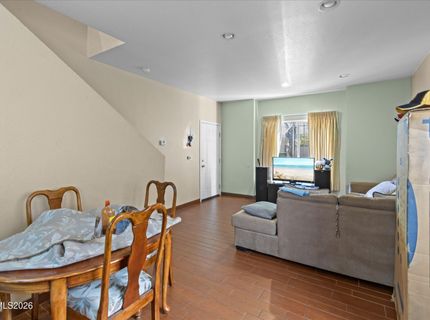 1317 Powell Lane, Reno, NV 89502 Photo