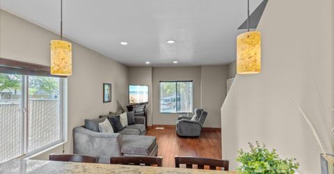 1317 Powell Lane, Reno, NV 89502 Photo
