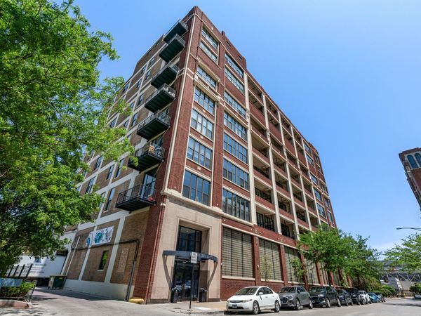 320 E 21st Street , Unit 615, Chicago, IL 60616