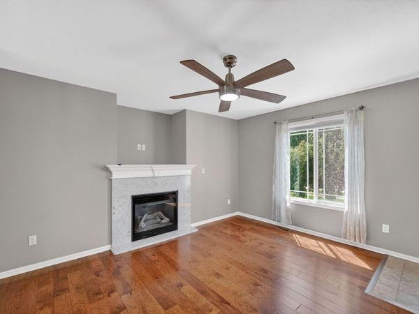 3009 SE Glenstone Drive, Grimes, IA 50111