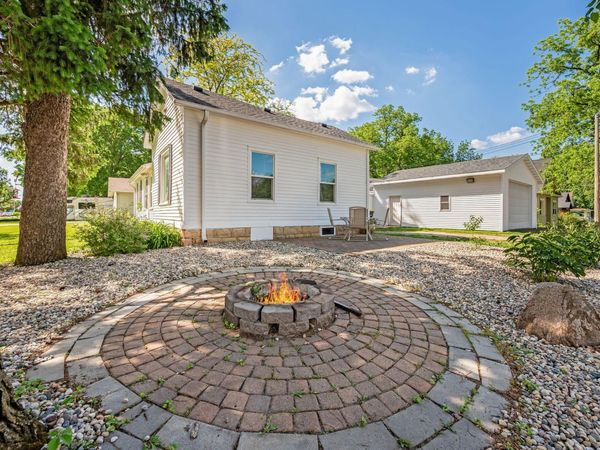 212 Main Street E, Saint Clair, MN 56080