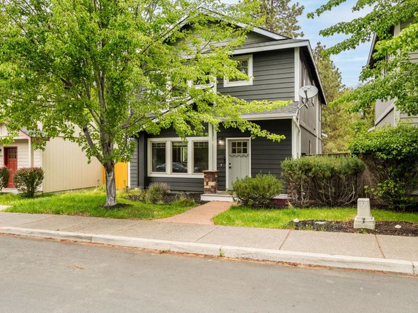 20184 Merriewood Lane, Bend, OR 97702