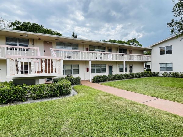 333 Farnham P, Deerfield Beach, FL 33442
