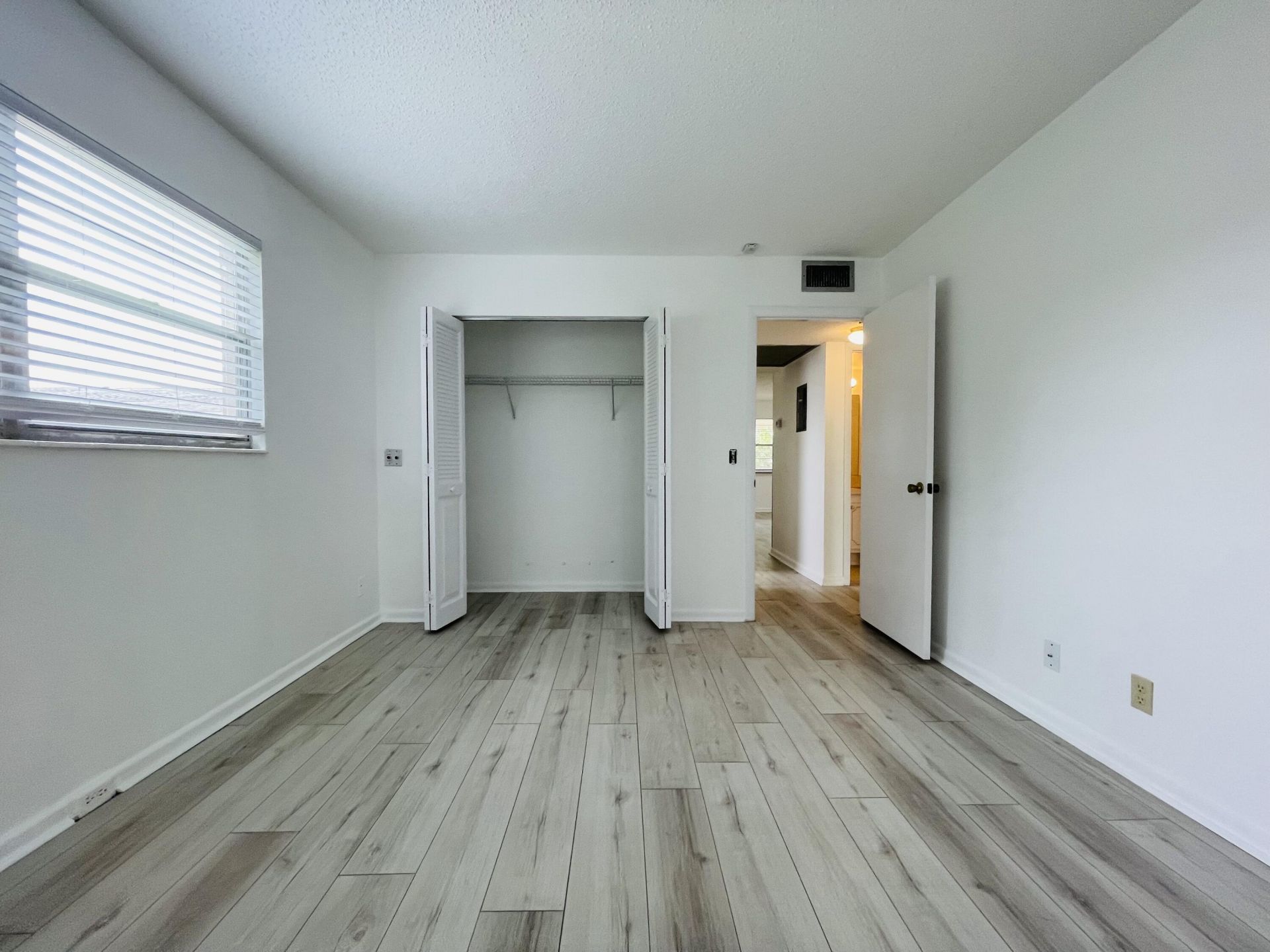 333 Farnham P, Deerfield Beach, FL 33442 Photo