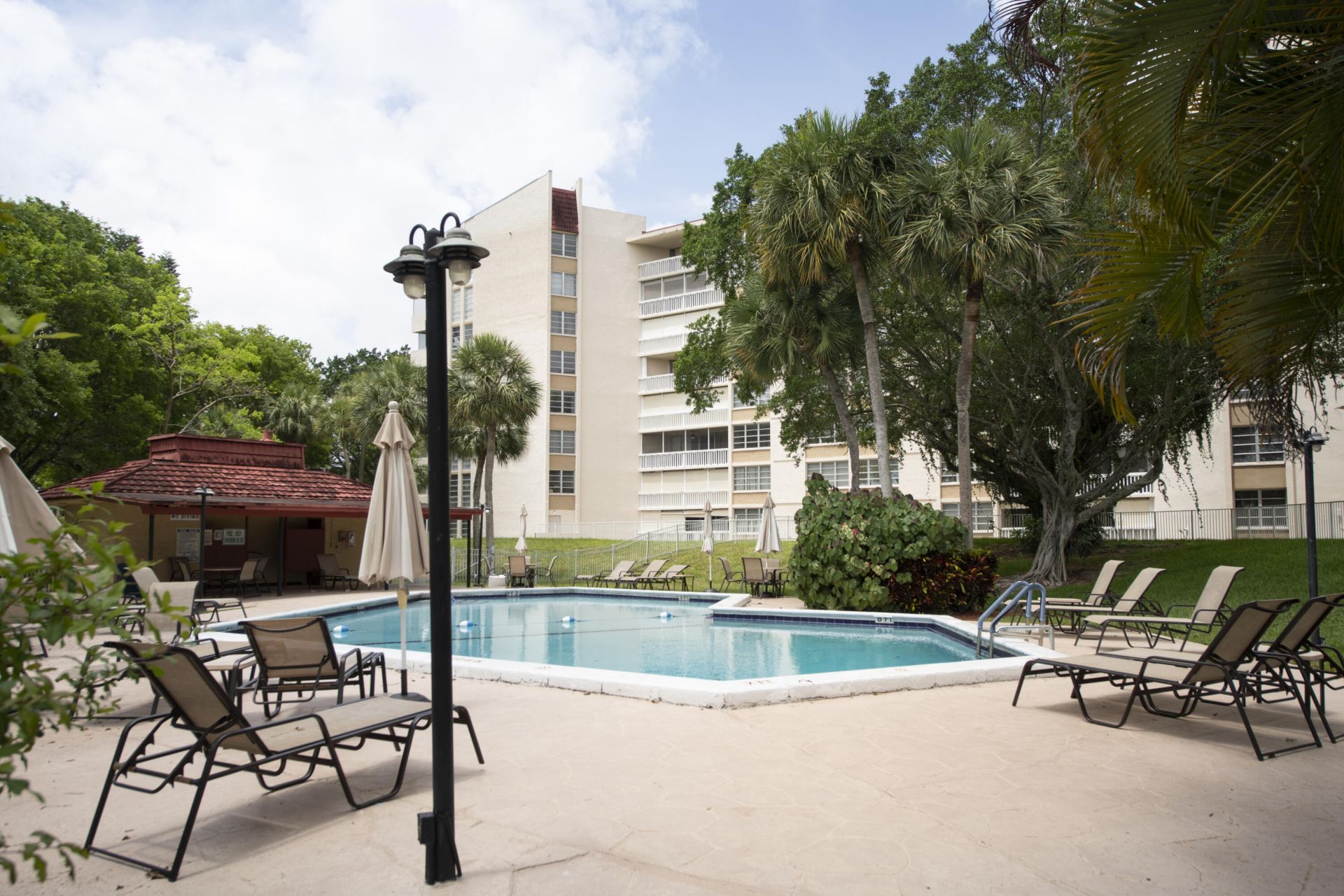 6911 Environ Boulevard, Unit 8G, Lauderhill, FL 33319 Photo