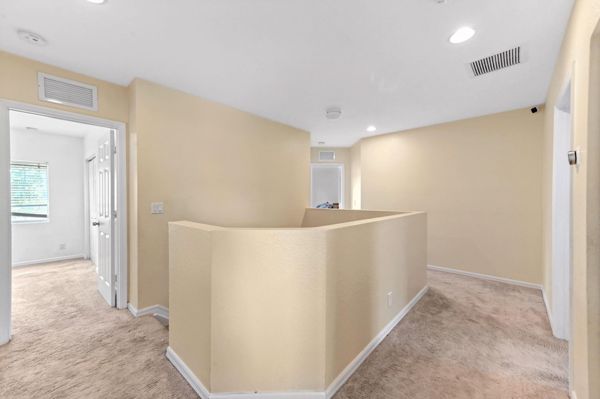 6819 Osage Circle, West Palm Beach, FL 33413 Photo