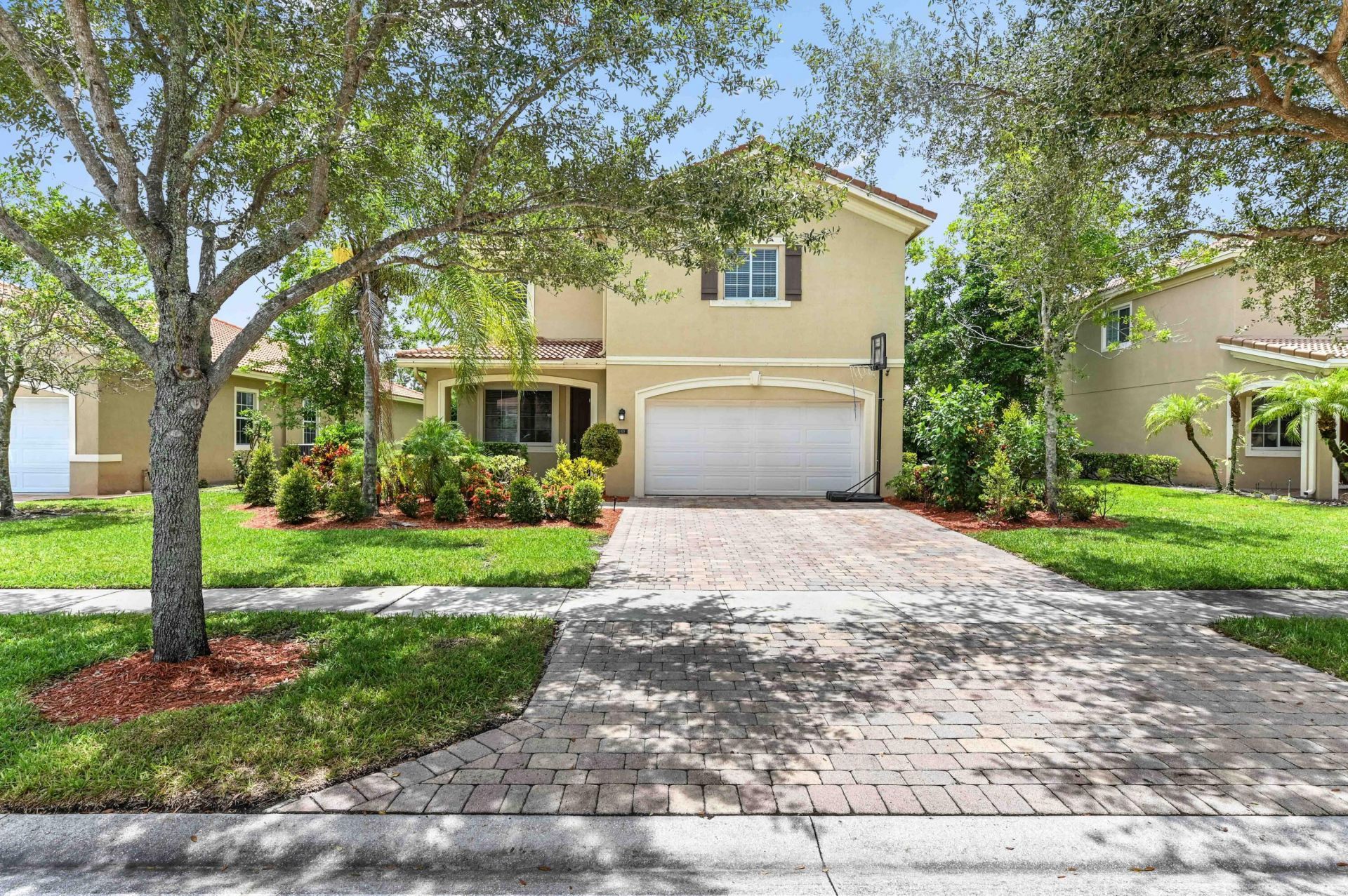 6819 Osage Circle, West Palm Beach, FL 33413 Photo