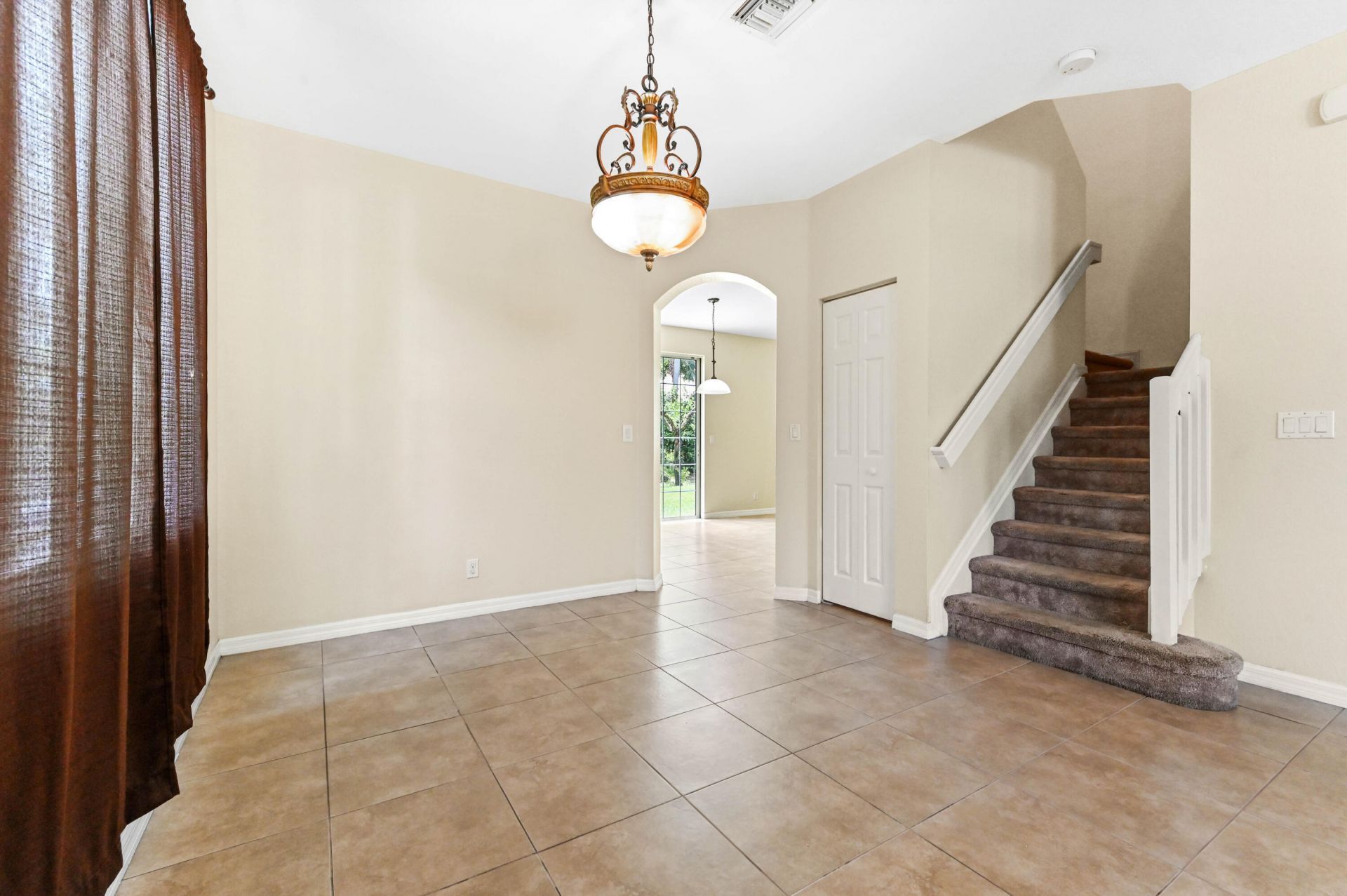 6819 Osage Circle, West Palm Beach, FL 33413 Photo