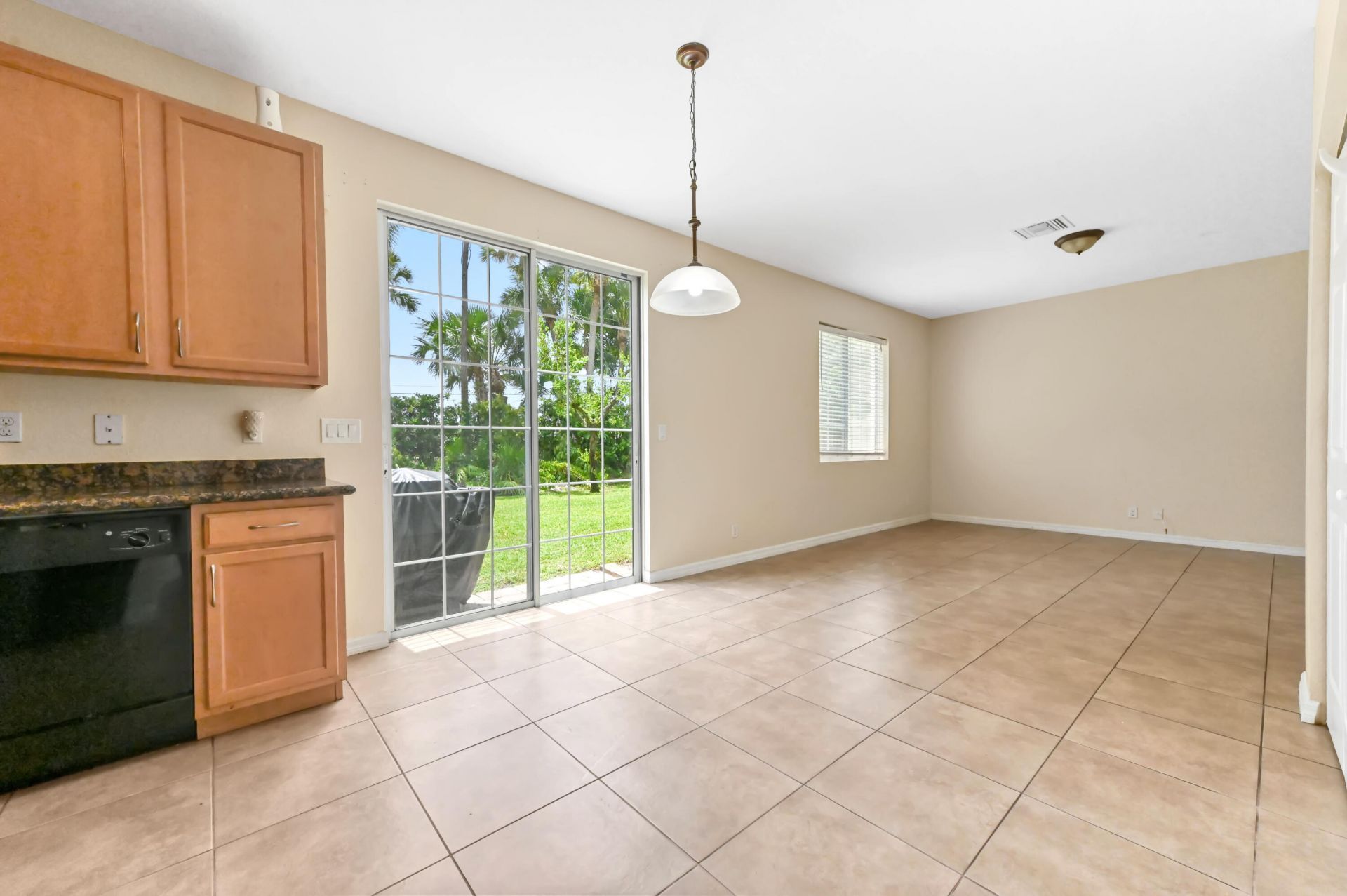 6819 Osage Circle, West Palm Beach, FL 33413 Photo