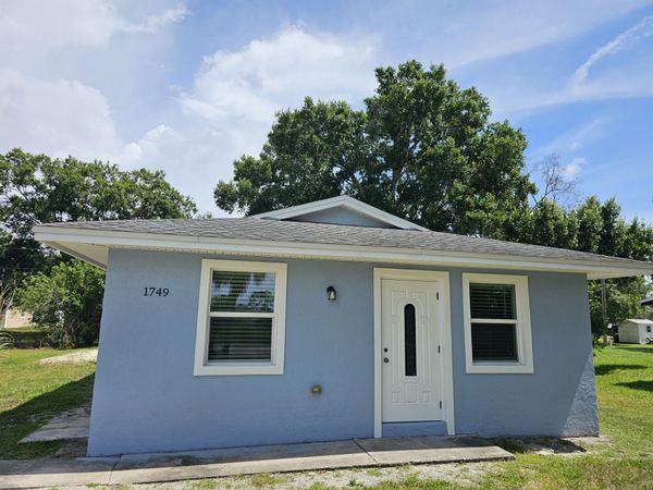 1749 NE 2nd Street, Okeechobee, FL 34972