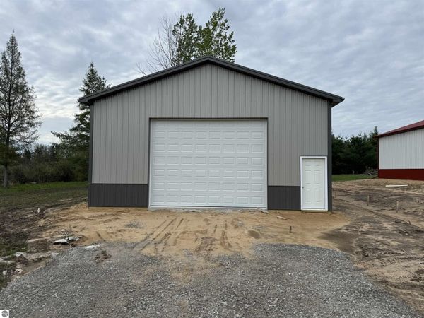 5041 South Branch Road, Hale, MI 48739