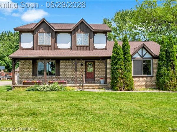 4445 E Hill Road, Grand Blanc, MI 48439