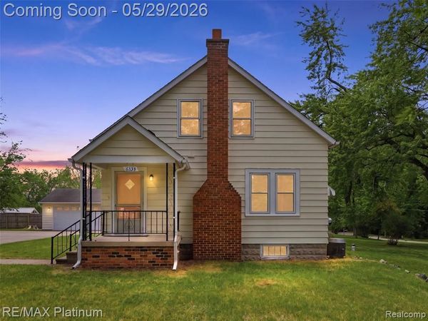 6335 Silver Lake Road, Fenton Twp, MI 48451