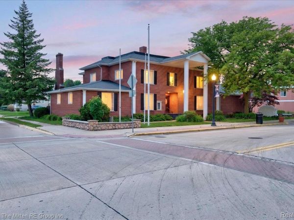 209 Main Street, Belleville, Mi 48111