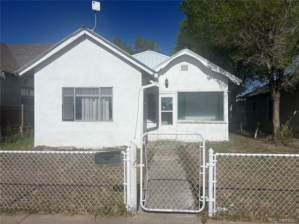 217 Ross Avenue , Alamosa, CO 81101