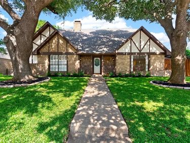 12708 Whispering Hills Drive, Dallas, TX 75243