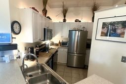 1826 Telfair Way photo 4