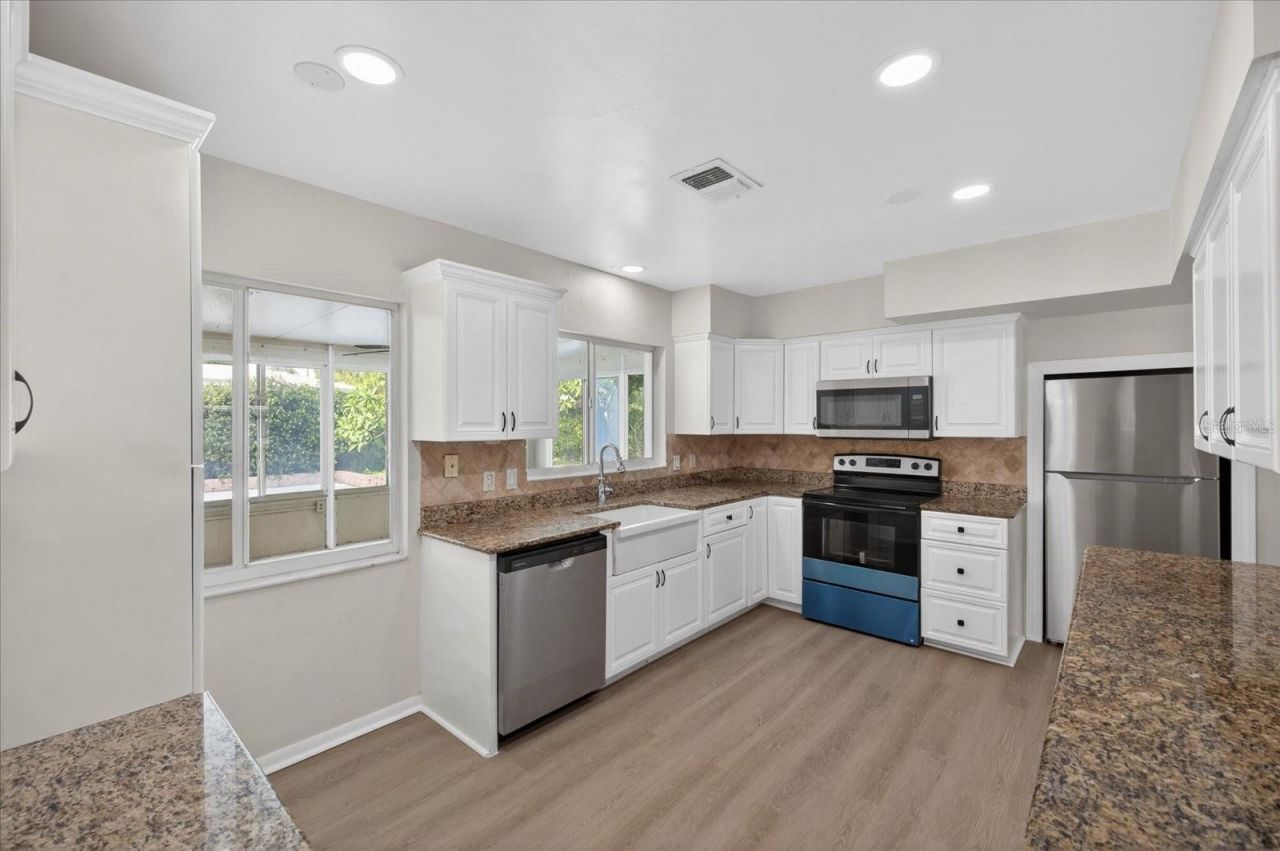 2239 Duncan Drive, Belleair Bluffs, FL 33770 Photo