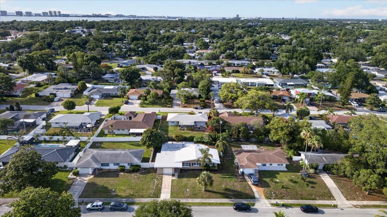 2239 Duncan Drive, Belleair Bluffs, FL 33770 Photo
