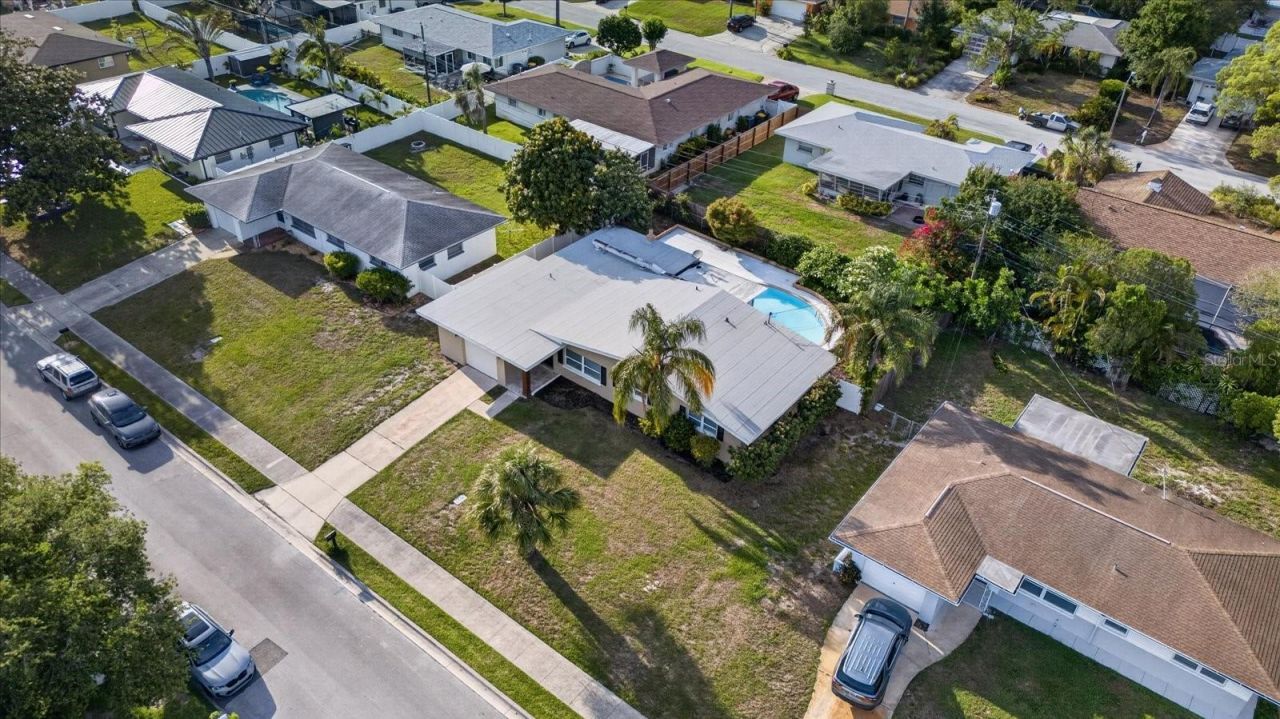 2239 Duncan Drive, Belleair Bluffs, FL 33770 Photo