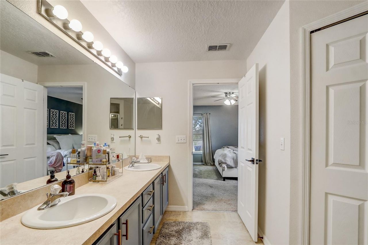 2033 Newtown Road , Groveland, FL 34736 Photo