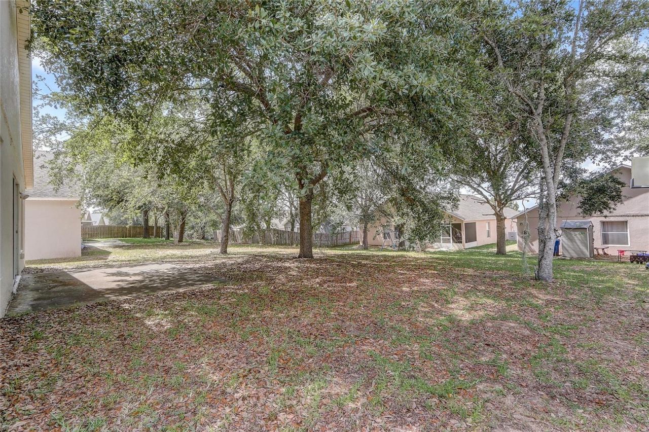 2033 Newtown Road , Groveland, FL 34736 Photo
