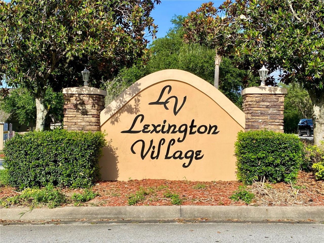 2033 Newtown Road , Groveland, FL 34736 Photo